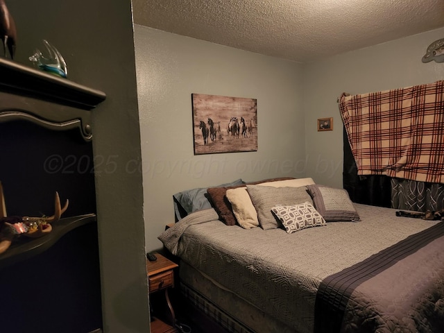 bedroom with a textured ceiling