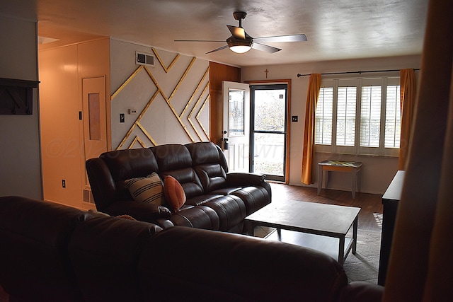 3203 Martin Rd, Amarillo, TX 79107 - photo 2