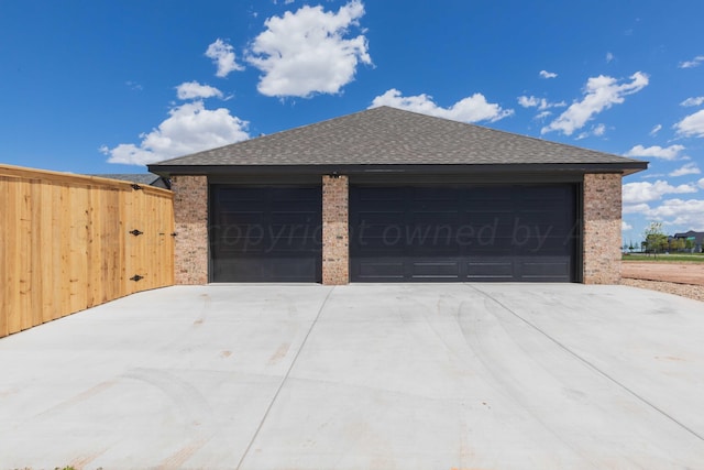 9504 Stonecrest Dr, Amarillo, TX 79118 - view of garage