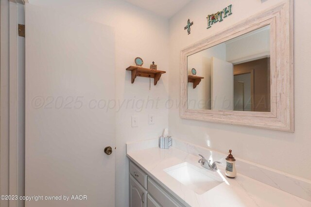 6810 Montague Dr, Amarillo, TX 79109 - bathroom featuring vanity
