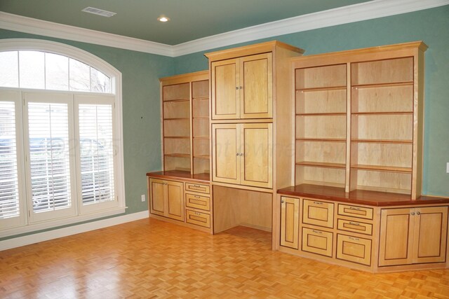 5105 Olsen Cir, Amarillo, TX 79106 - unfurnished office featuring crown molding and baseboards