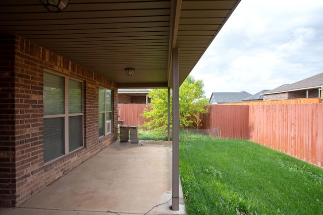 7308 Sinclair St, Amarillo, TX 79119 - fenced backyard featuring a patio