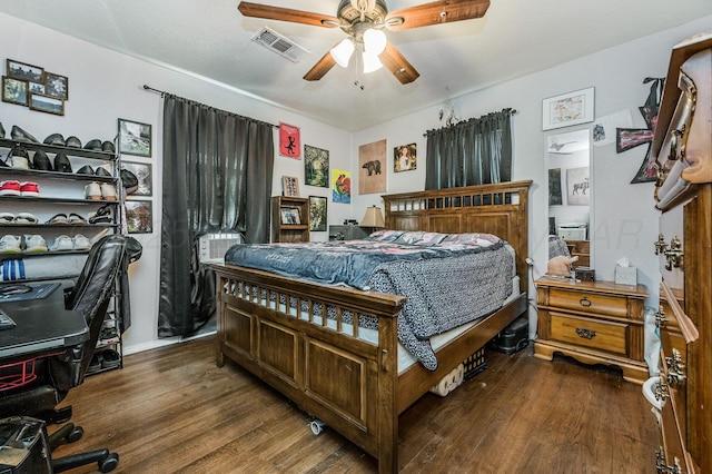 4114 S Hayden St, Amarillo, TX 79119 - bedroom with wood finished floors and ceiling fan