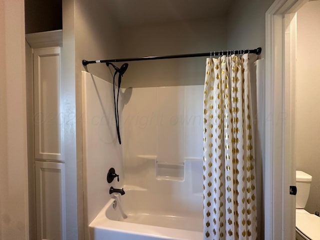 17901 19th St, Amarillo, TX 79124 - bathroom with toilet and shower / tub combo