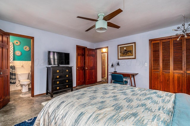 bedroom with ceiling fan, ensuite bath, and a closet