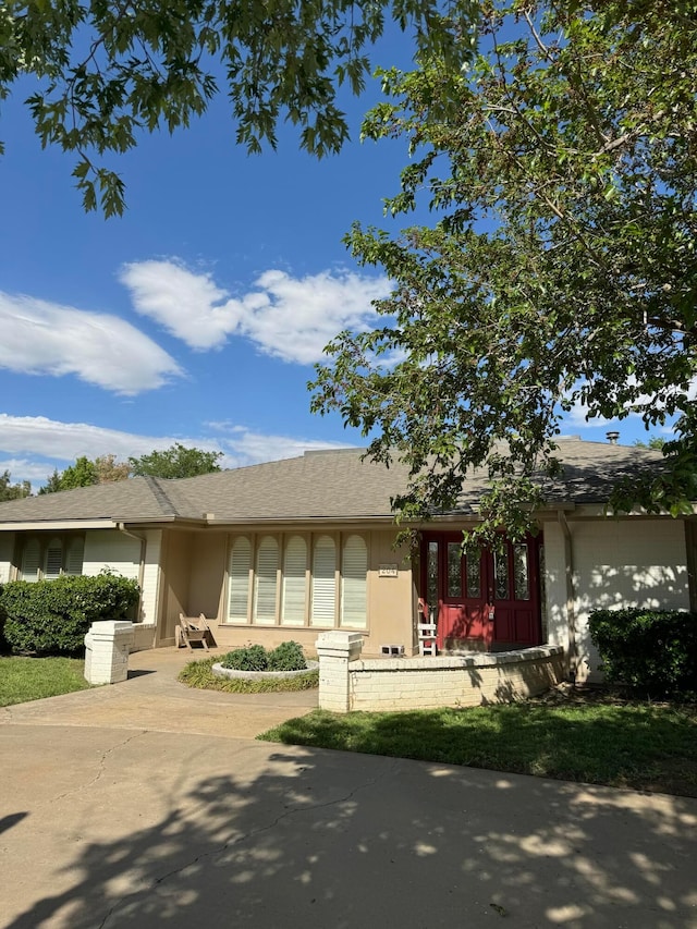 view of single story home