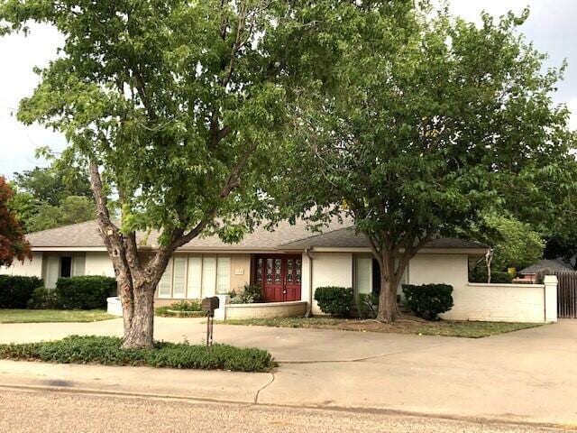 view of ranch-style home