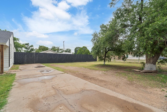 4102 SE 12th Ave, Amarillo, TX 79104 - view of yard with a patio area
