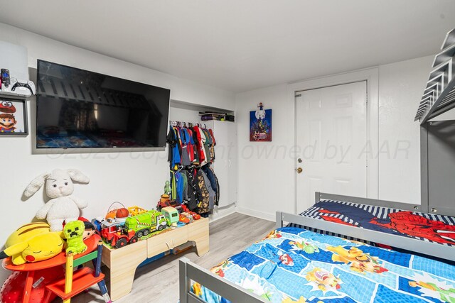 4102 SE 12th Ave, Amarillo, TX 79104 - playroom featuring wood finished floors