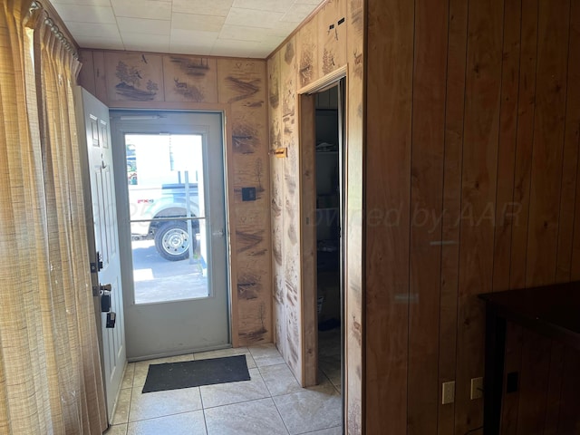 905 Harrington St, Borger, TX 79007 - doorway to outside with light tile patterned flooring