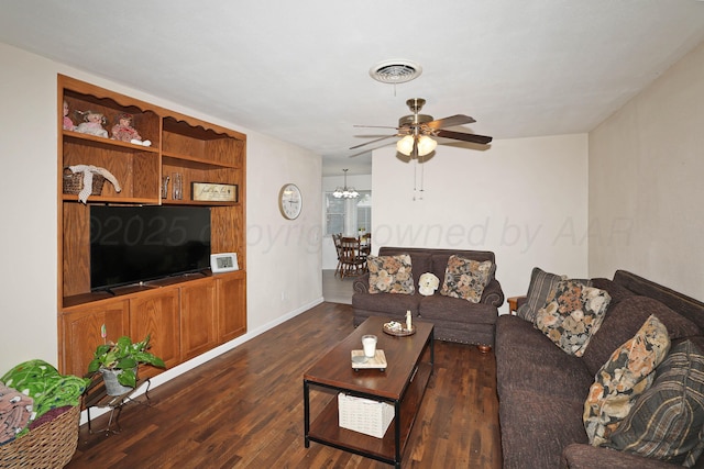 2904 Pittsburg St, Amarillo, TX 79103 - living area with wood finished floors, a ceiling fan, and a chandelier