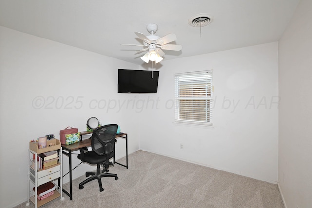 2904 Pittsburg St, Amarillo, TX 79103 - home office featuring ceiling fan and carpet