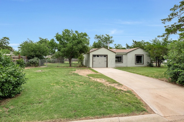 1805 Broadmoor St, Amarillo, TX 79106 - view of yard with concrete driveway and a garage