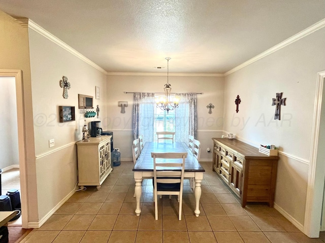 8400 El Paso Dr, Amarillo, TX 79118 - dining area with crown molding, light tile patterned floors, baseboards, and an inviting chandelier