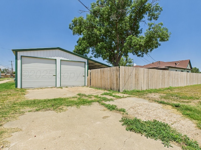 424 Binkley Ave, Dumas, TX 79029 - photo 17
