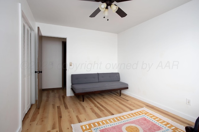 4818 SE 33rd Ave, Amarillo, TX 79103 - living area with light wood finished floors and a ceiling fan