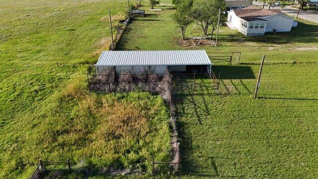 1046 S Farley St, Pampa, TX 79065 - view of yard with a pole building and an outbuilding