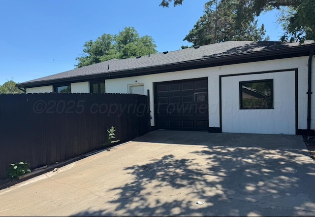3701 Westlawn Ave, Amarillo, TX 79102 - garage with driveway