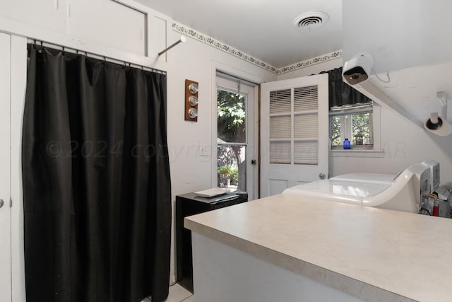 679 Evergreen St, Borger, TX 79007 - view of laundry area