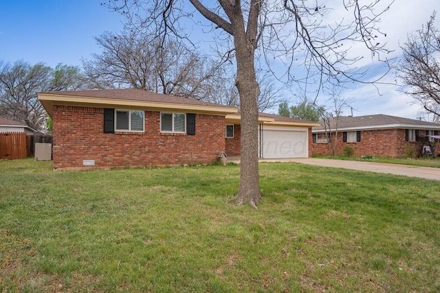 3412 Sunlite St, Amarillo, TX 79109 - ranch-style home with brick siding, driveway, and a garage