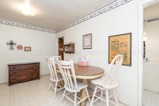 1441 NW 14th Ave, Amarillo, TX 79107 - dining area with light floors
