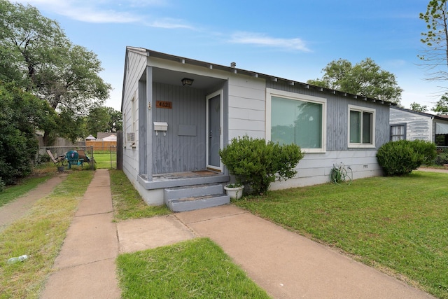 4621 Crockett St, Amarillo, TX 79110 - view of front of house