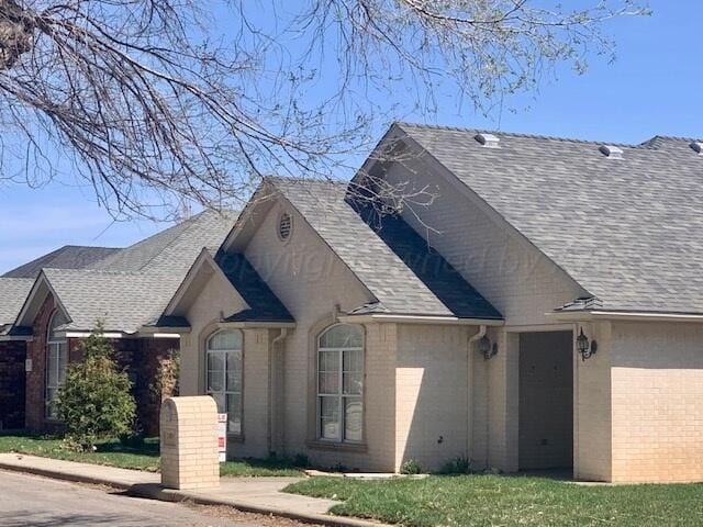 2405 Utica Ln, Perryton, TX 79070 - photo 6