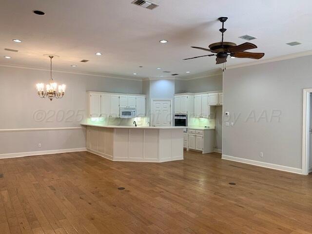 2405 Utica Ln, Perryton, TX 79070 - photo 10