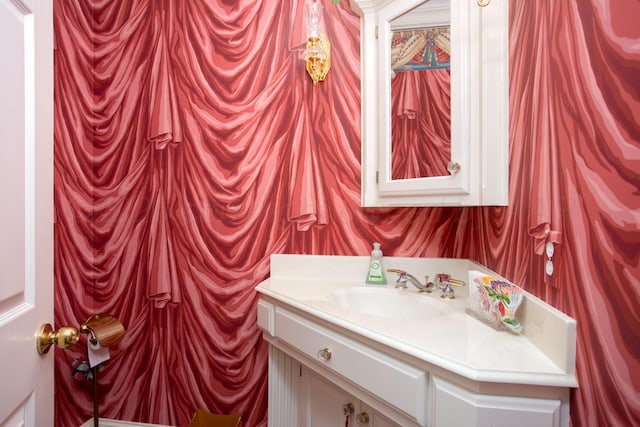 18 Cloister Pkwy, Amarillo, TX 79121 - bathroom featuring vanity