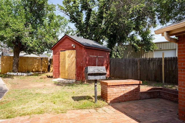 1802 Chama St, Amarillo, TX 79102 - view of shed featuring a fenced backyard