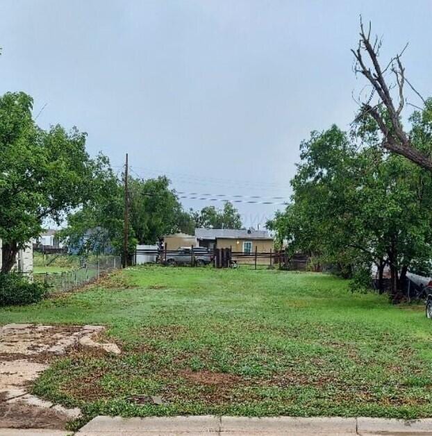 1006 N Louisiana St, Amarillo, TX 79106 - photo 1