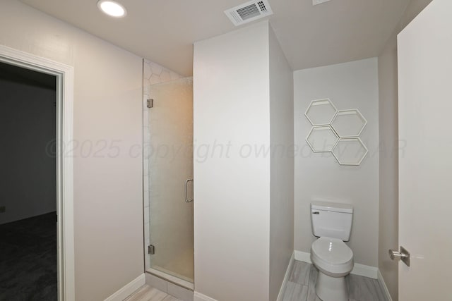 3801 Deann Dr, Amarillo, TX 79121 - bathroom featuring a shower stall and recessed lighting