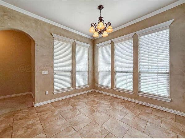 202 Loma Linda Ln, Borger, TX 79007 - photo 6