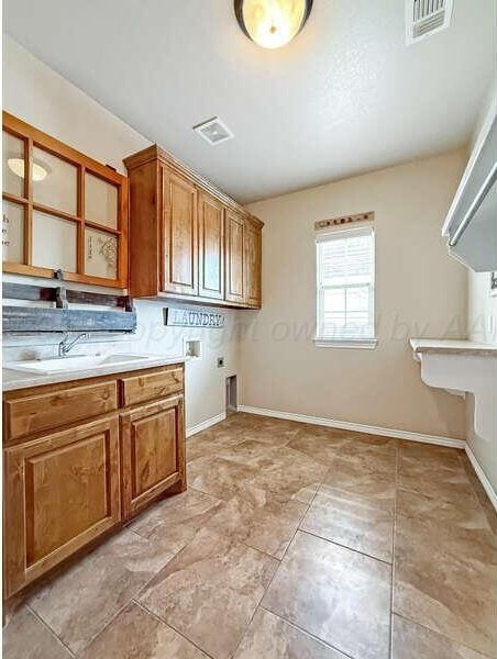 202 Loma Linda Ln, Borger, TX 79007 - photo 28