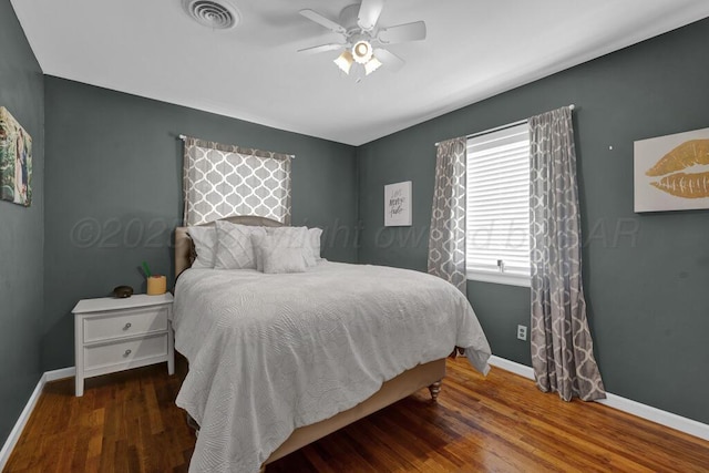 312 SW 45th Ave, Amarillo, TX 79110 - bedroom with wood finished floors and a ceiling fan