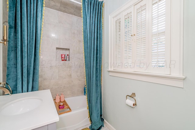 3208 S Ong St, Amarillo, TX 79109 - full bathroom featuring shower / tub combo with curtain and vanity