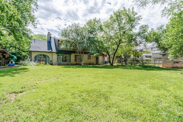 3208 S Ong St, Amarillo, TX 79109 - view of yard