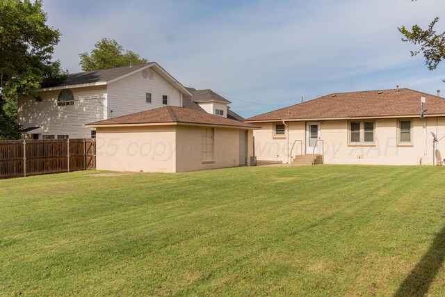 1002 S Main St, Wheeler, TX 79096 - rear view of property
