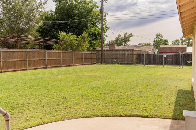 1002 S Main St, Wheeler, TX 79096 - view of fenced backyard