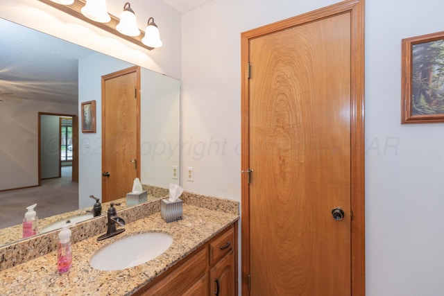 7919 Mitcham Dr, Amarillo, TX 79121 - bathroom with vanity