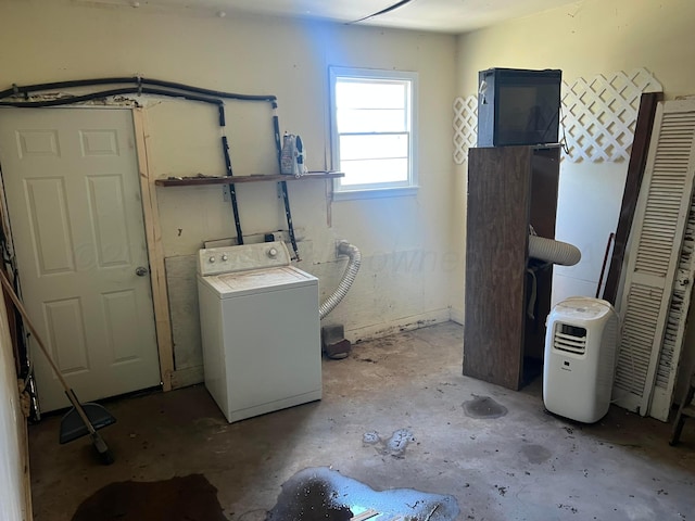 106 Peiffer St, Borger, TX 79007 - clothes washing area with washer / clothes dryer