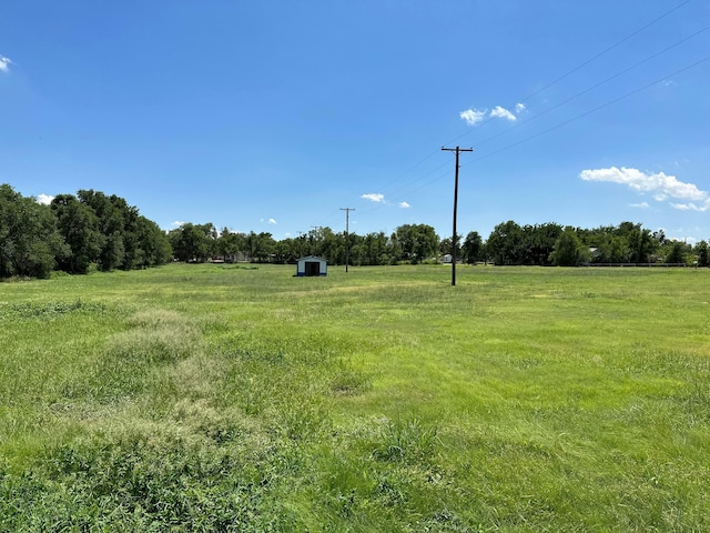 700 N Texas St, Shamrock, TX 79079 - view of yard with a rural view