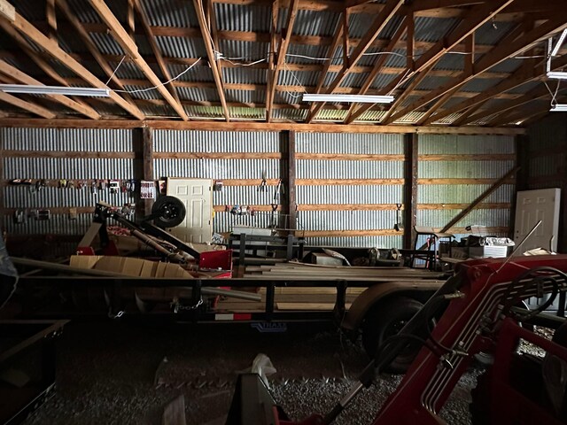 700 N Texas St, Shamrock, TX 79079 - view of garage