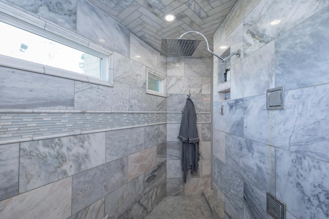 2 Altamira St, Borger, TX 79007 - bathroom with a tile shower