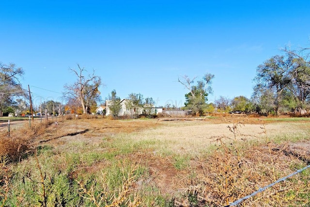 view of yard featuring a rural view