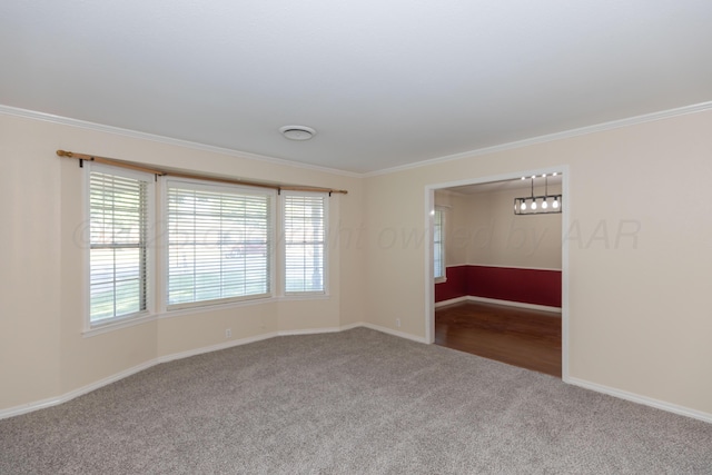 6710 Gainsborough Rd, Amarillo, TX 79106 - unfurnished room with carpet and crown molding