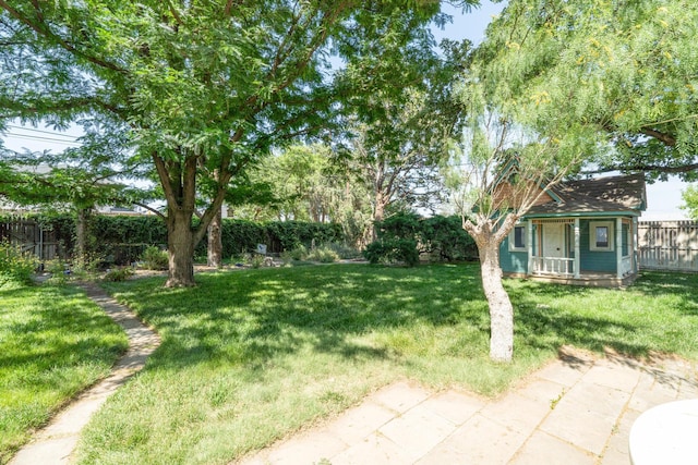 2523 5th Ave, Canyon, TX 79015 - view of yard featuring covered porch