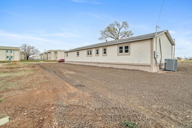 517 Whittier St, Hereford, TX 79045 - view of front of home featuring stucco siding