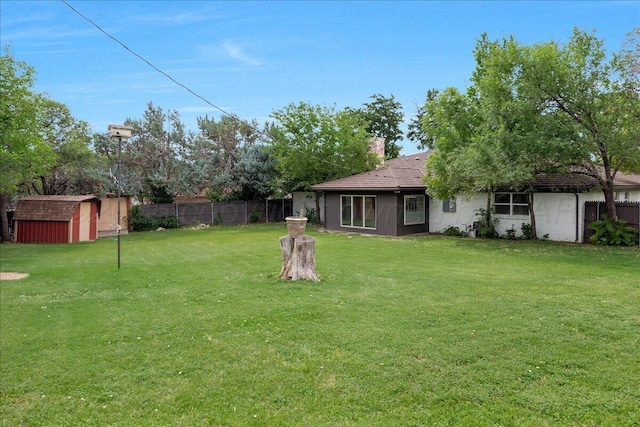4400 Gem Lake Rd, Amarillo, TX 79106 - view of yard with a storage shed