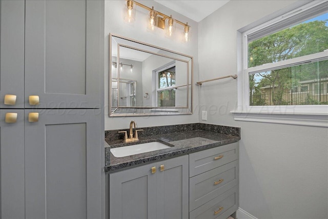 4400 Gem Lake Rd, Amarillo, TX 79106 - bathroom featuring vanity